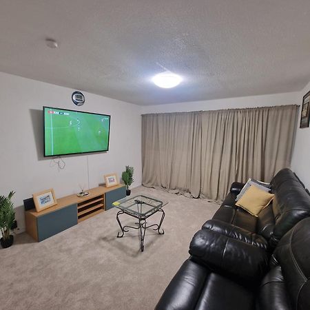 3 Bedroom Furnished House Loughton  Luaran gambar