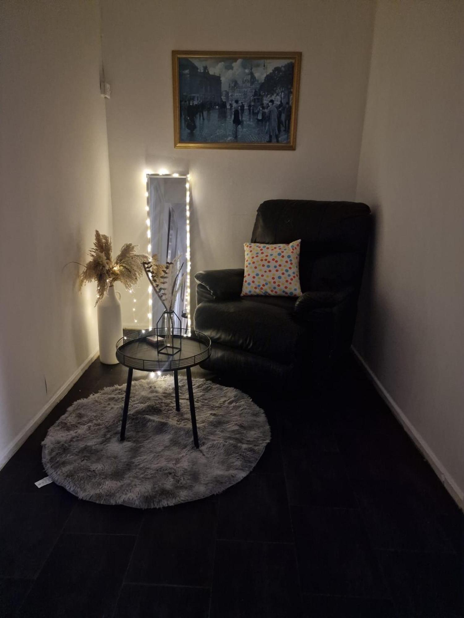 3 Bedroom Furnished House Loughton  Luaran gambar